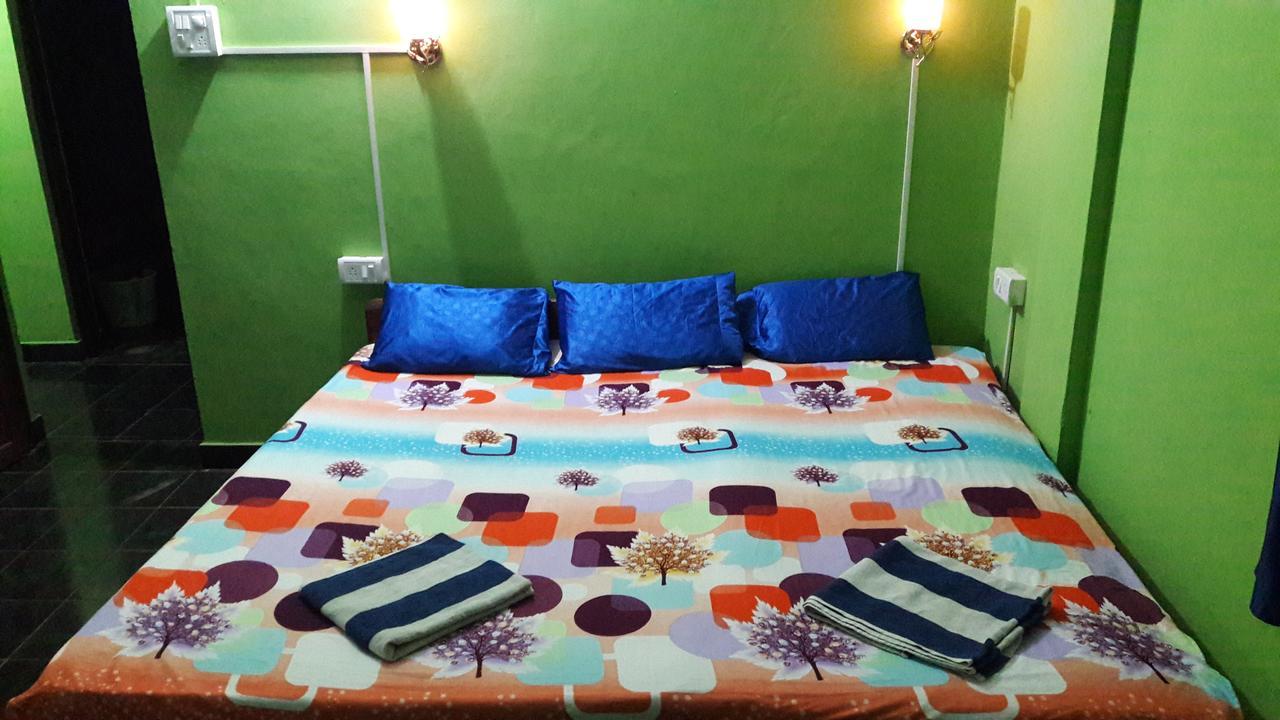 Savitri Guest House อารัมบล ภายนอก รูปภาพ