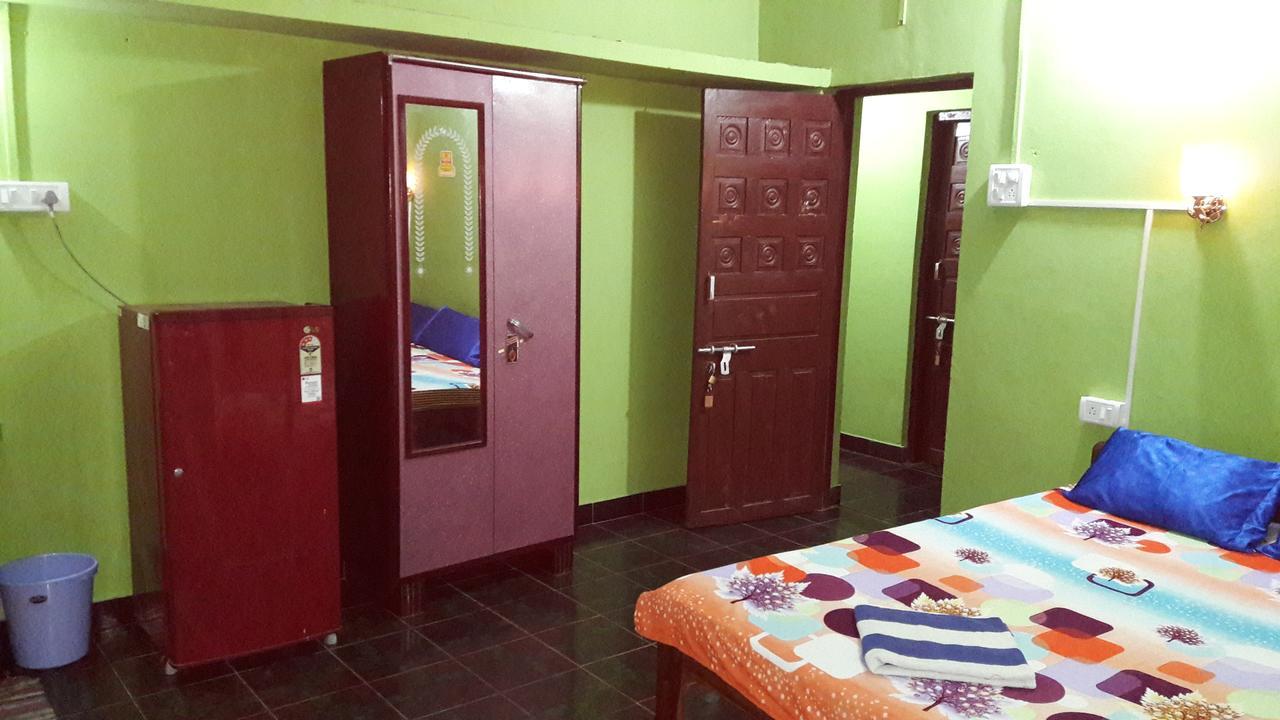 Savitri Guest House อารัมบล ภายนอก รูปภาพ