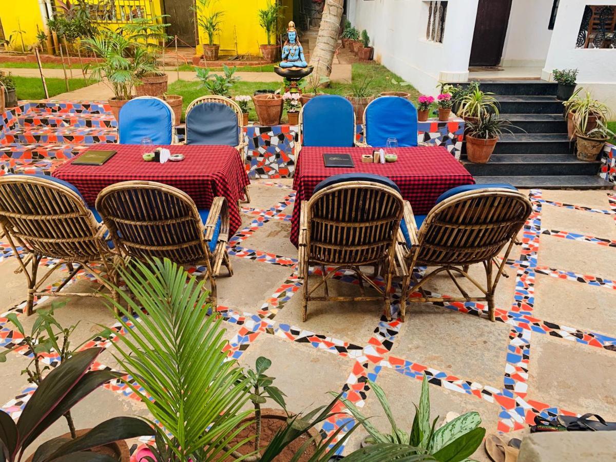 Savitri Guest House อารัมบล ภายนอก รูปภาพ