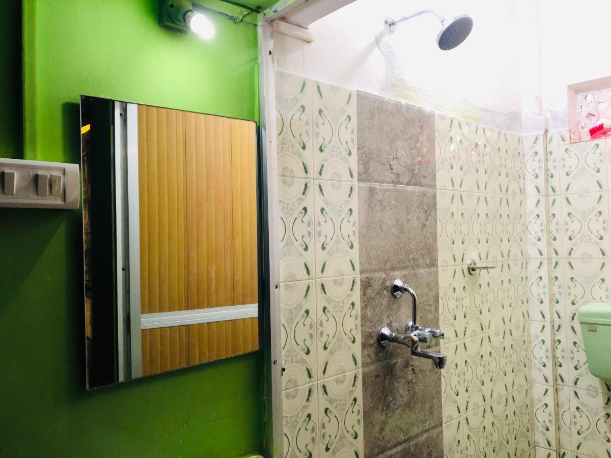 Savitri Guest House อารัมบล ภายนอก รูปภาพ